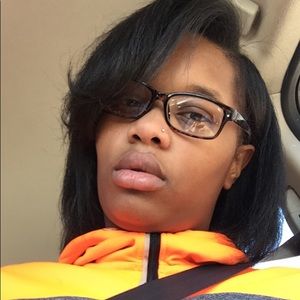 Meet your Posher, Raven